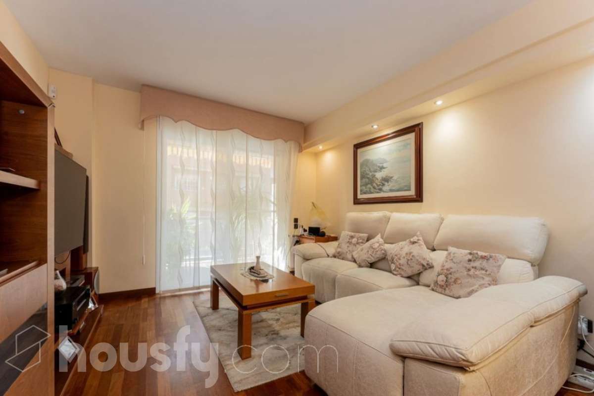 Piso en venta en Passatge de Xaloc,  Viladecans-1