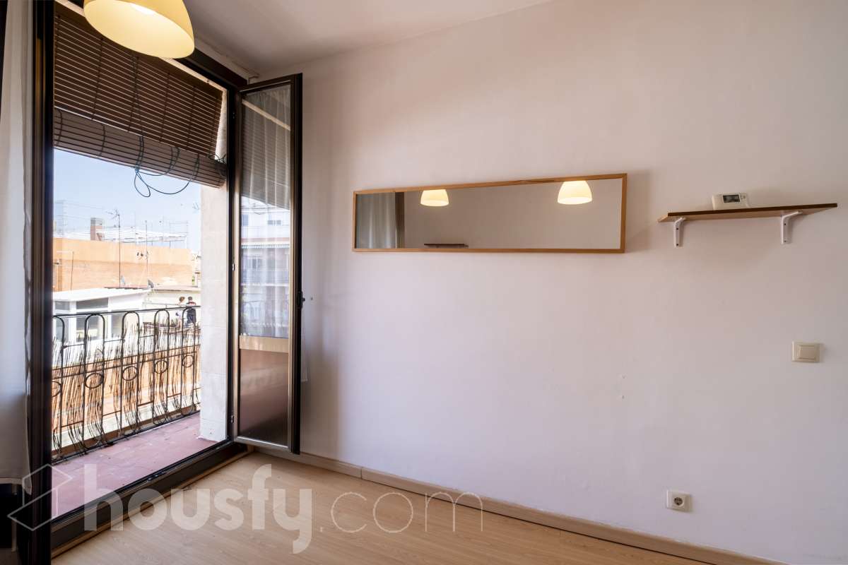 Piso en venta en Carrer d'Alpens, Sants-Montjuïc, Barcelona-3