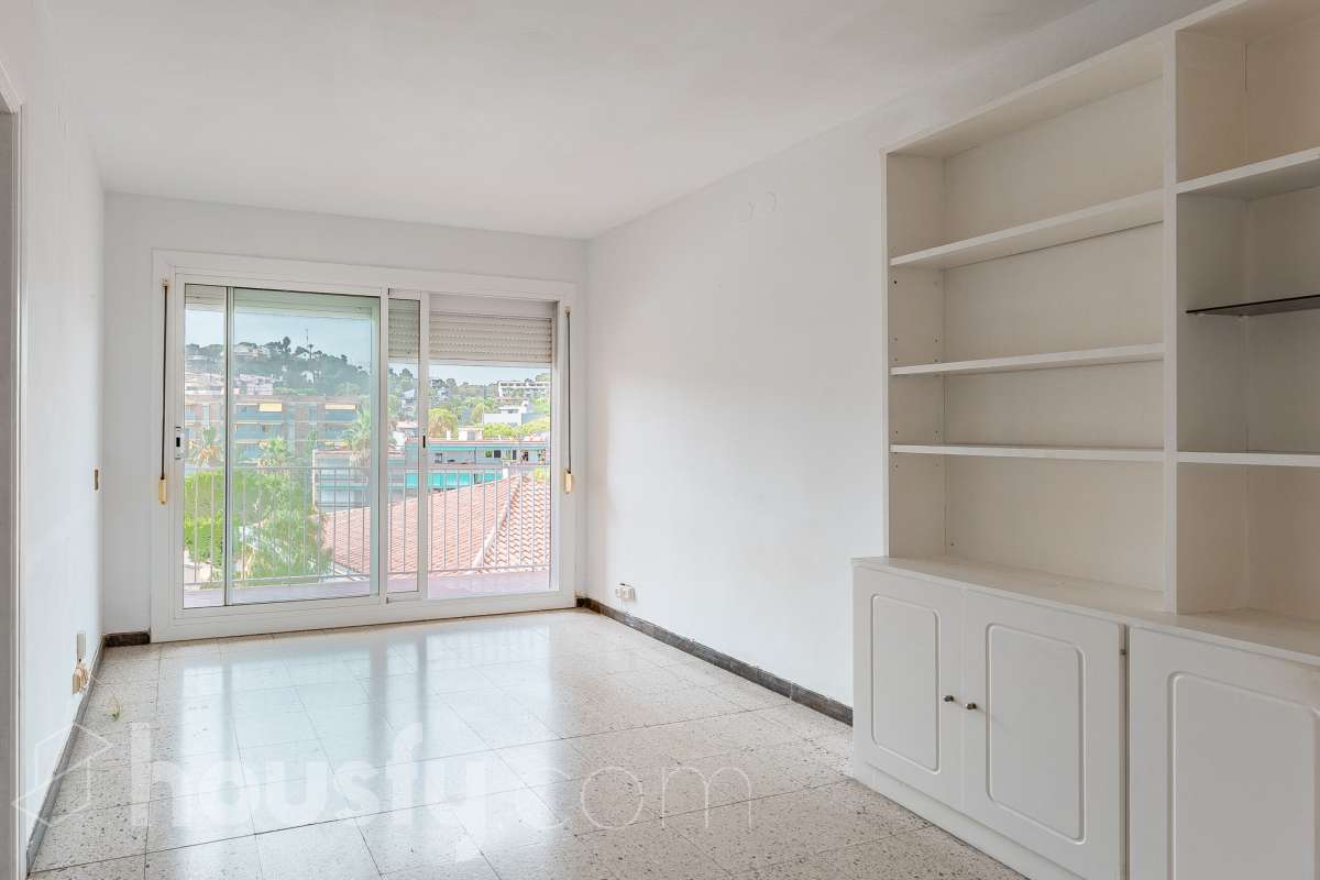 Piso en venta en Avenida de Santiago Rusiñol,  Sant Pere de Ribes-2