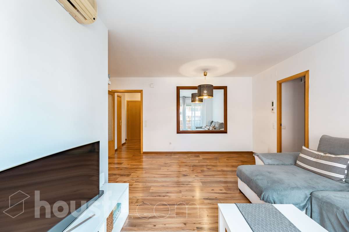 Piso en venta en Carrer de Latorre, La Creu de Barberà - Avinguda - Eixample, Sabadell-4
