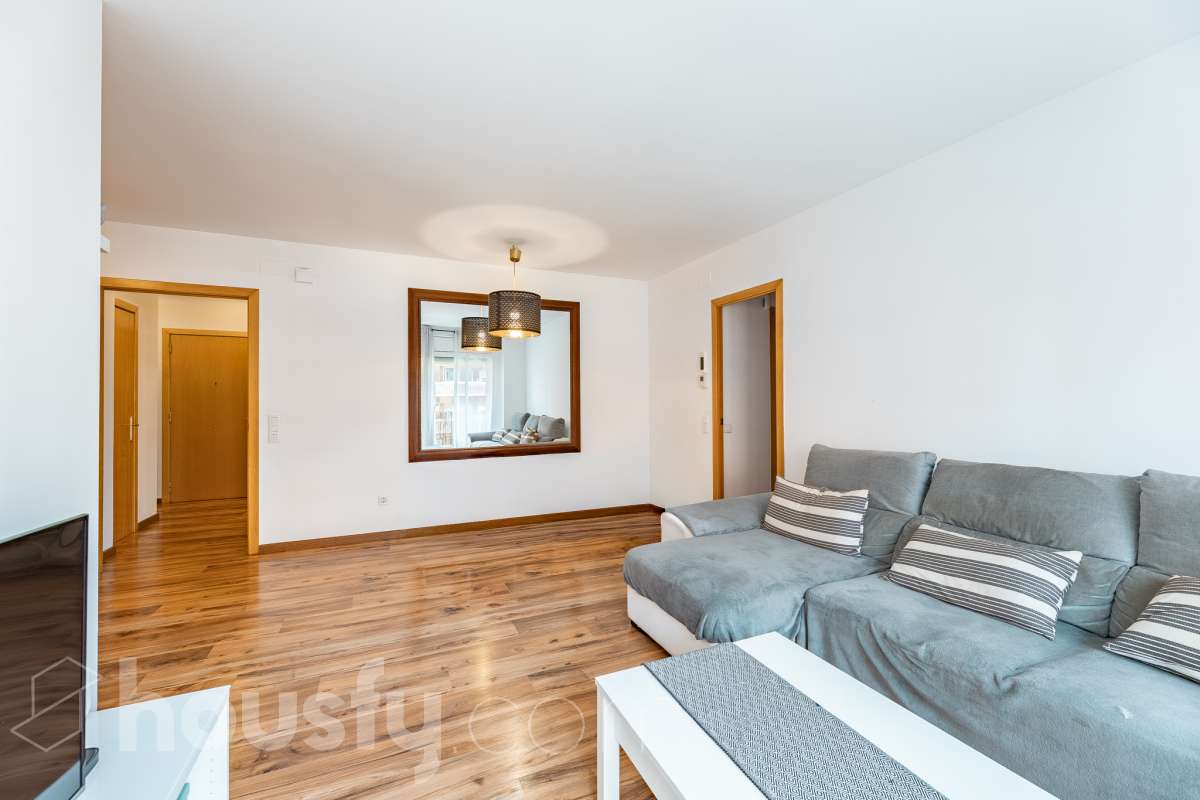 Piso en venta en Carrer de Latorre, La Creu de Barberà - Avinguda - Eixample, Sabadell-3