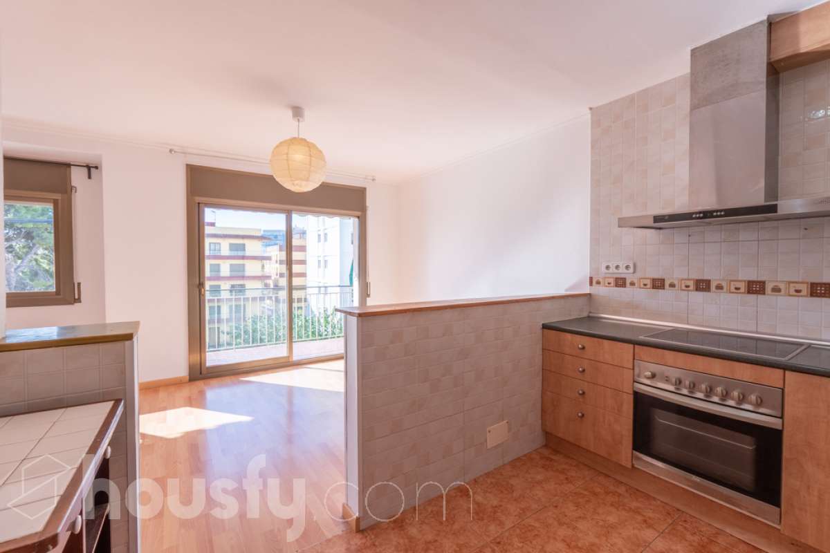 Piso en venta en Carrer Olivella,  Vilanova i la Geltrú-2