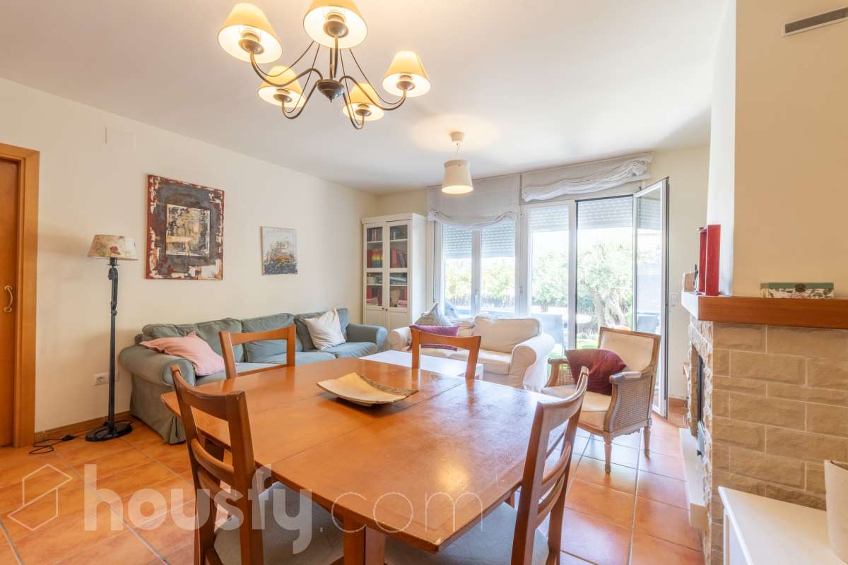 Casa en venta en Calle Sant isidre,  Font-Rubí-2