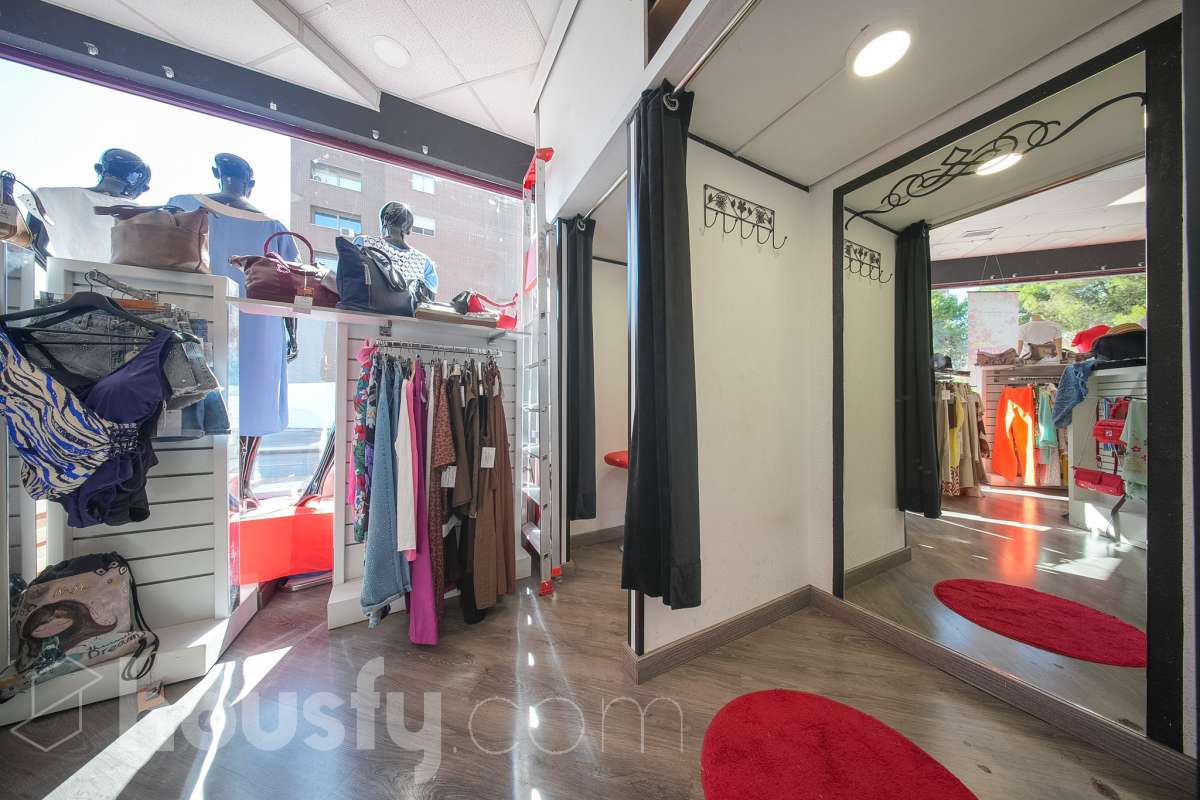 Local en venta en Calle del Simca, Usera, Madrid-1