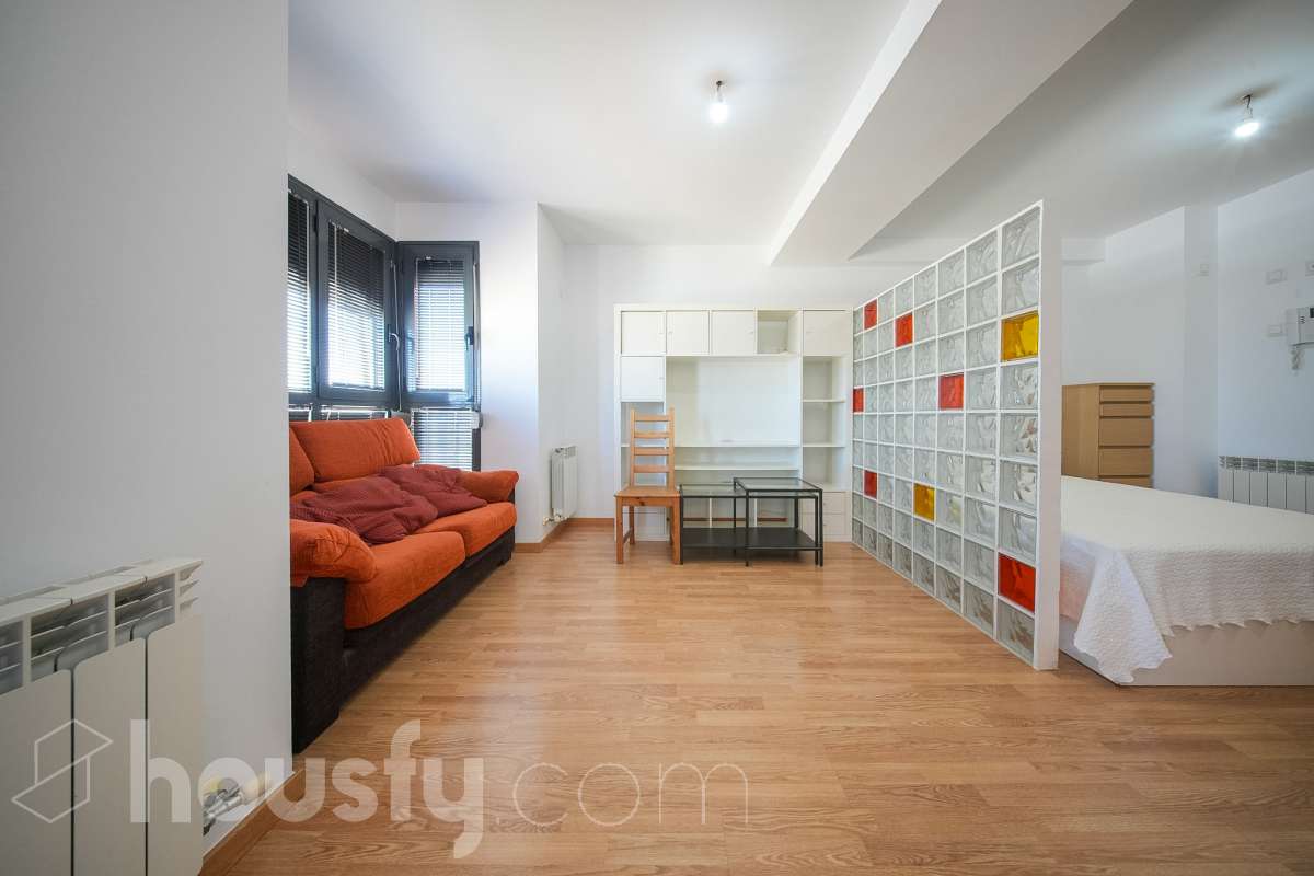Piso en venta en Avenida Las suertes, Villa de Vallecas, Madrid-0
