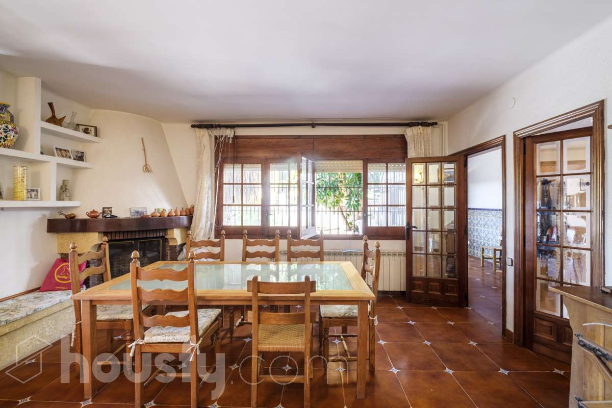 Casa en venta en Calle Bergueda,  Alella-2