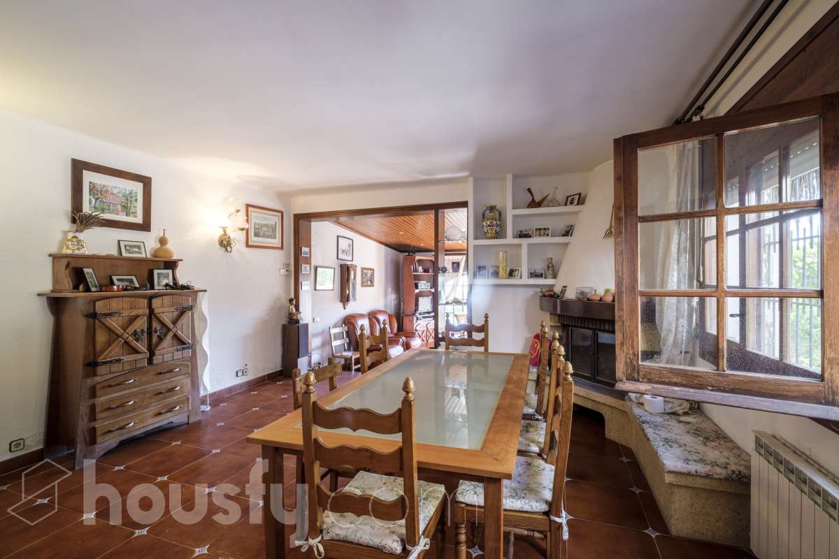 Casa en venta en Calle Bergueda,  Alella-3