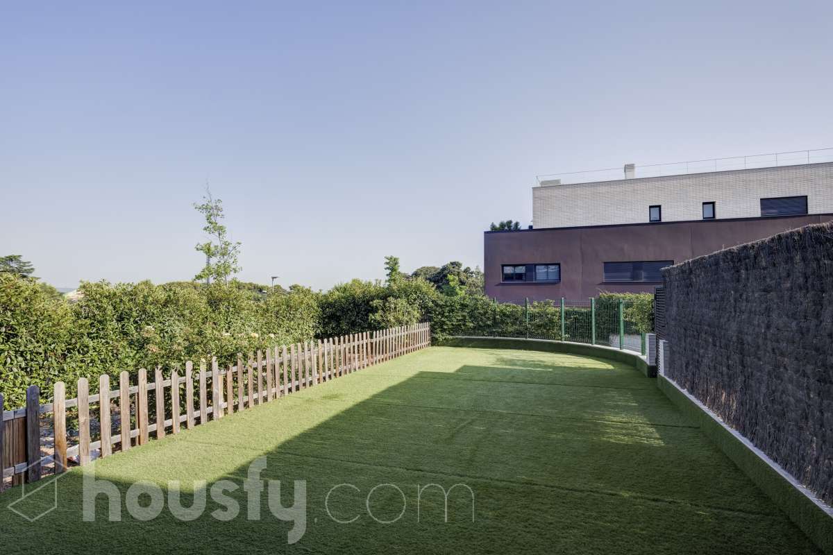 Casa en venta en Carrer del Mestre Ramón Capell,  L'Ametlla del Vallès-3