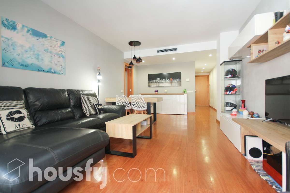 Piso en venta en Calle Independencia,  L'Hospitalet de Llobregat-1