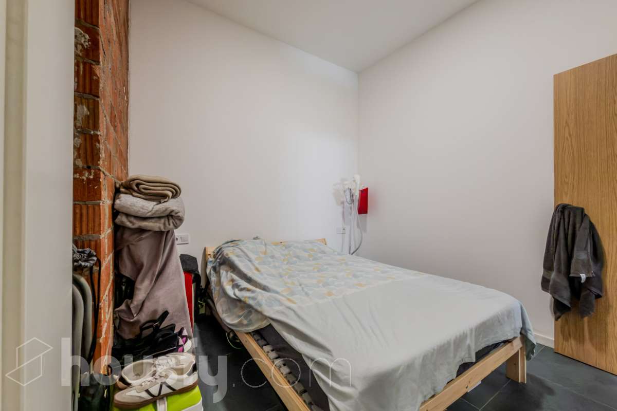 Piso en venta en Calle espriu,  Santa Coloma de Gramenet-2