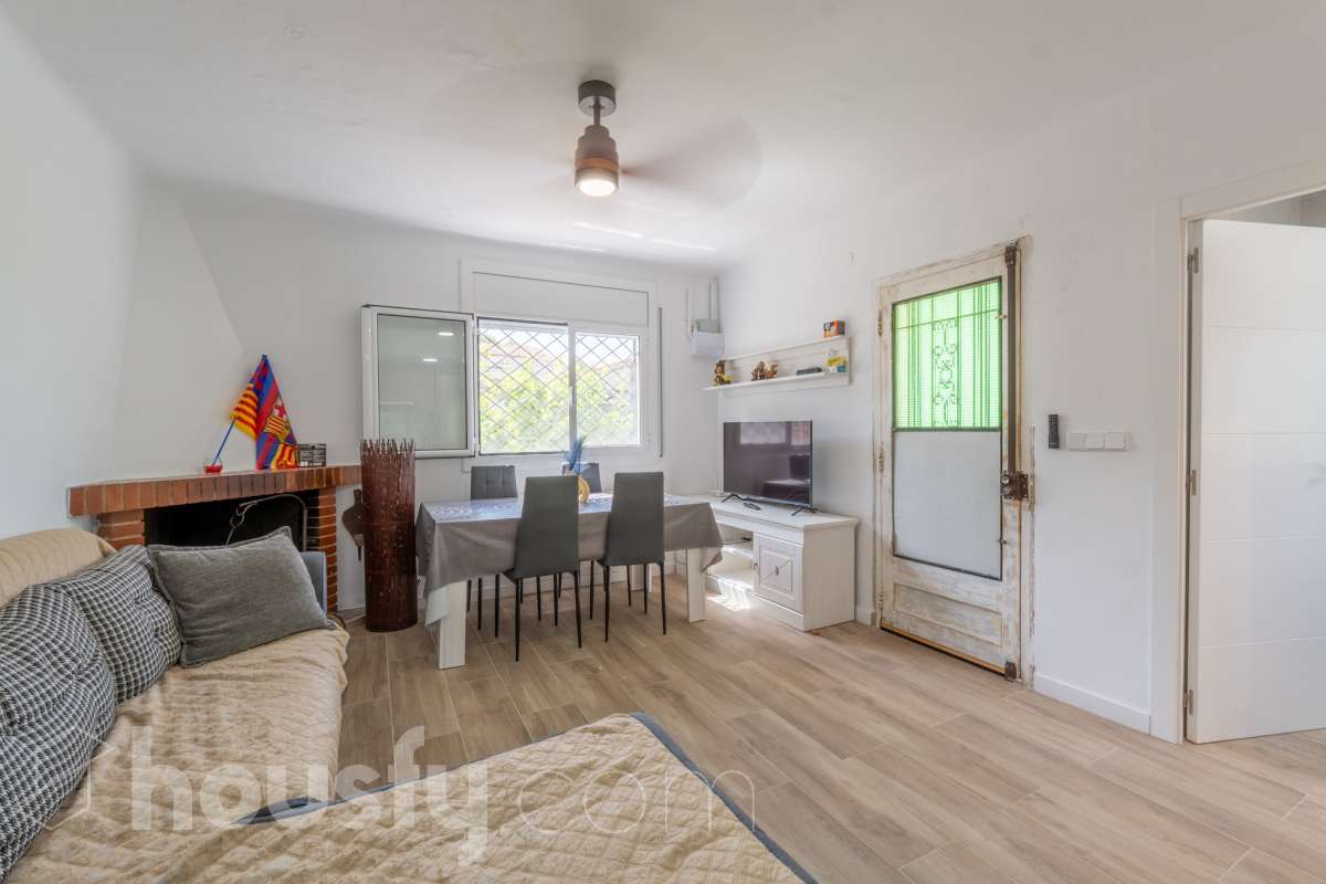 Casa en venta en BO La rubiola,  Font-Rubí-1
