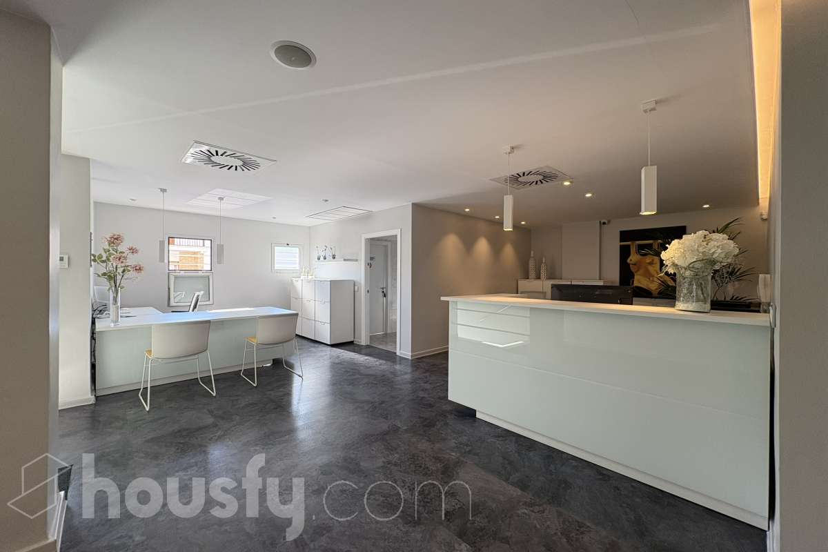 Local en venta en Carrer de la Serra de Vall-Lloreda,  Girona-2