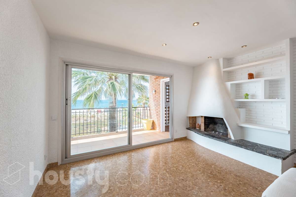 Piso en venta en Passeig Marítim,  Castelldefels-3