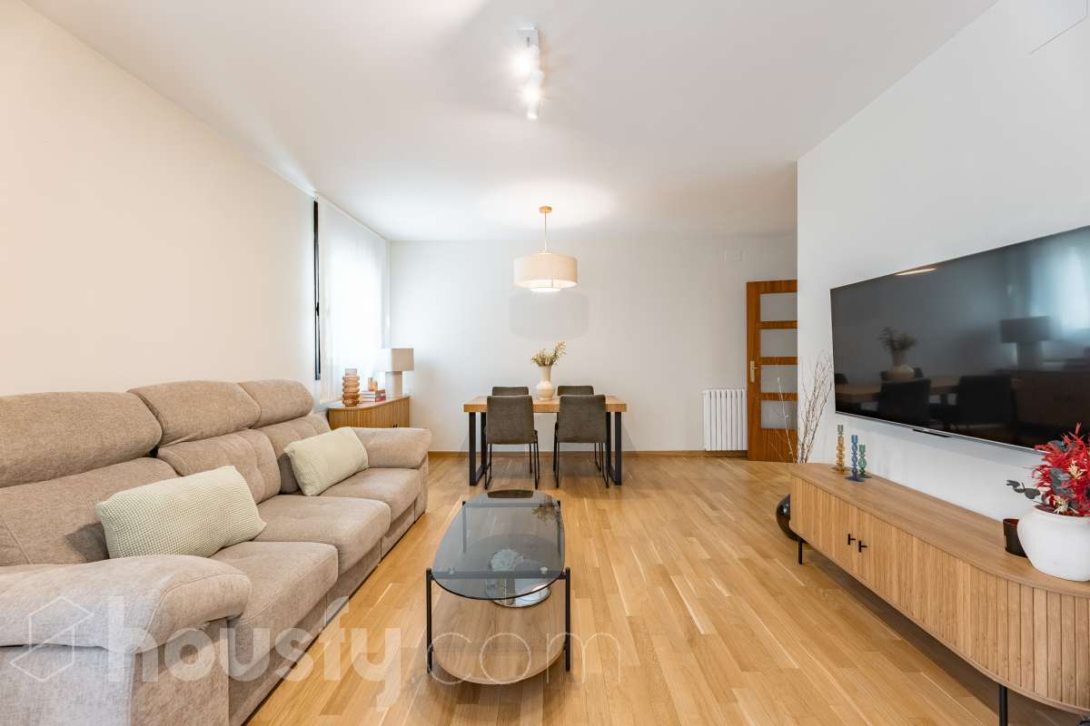 Piso en venta en Plaça de Maria Vinyes,  Sabadell-2