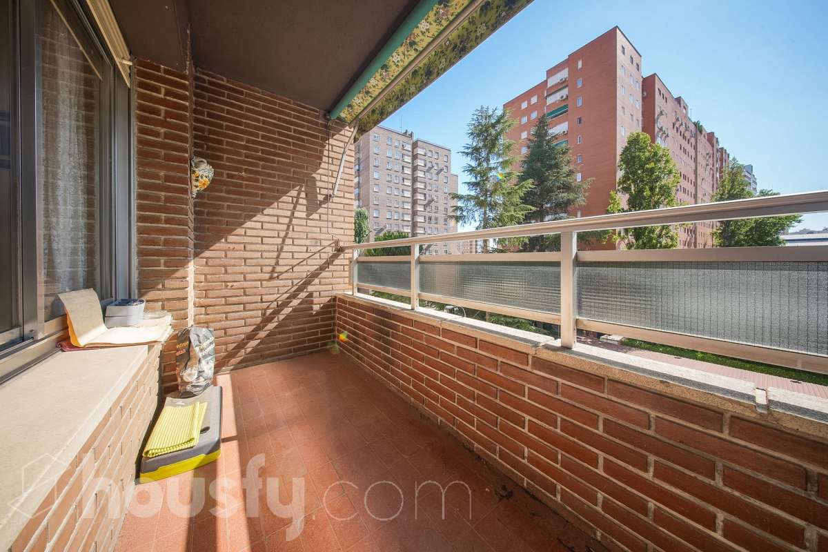 Piso en venta en Calle de Fermín Caballero, Fuencarral, Madrid-1