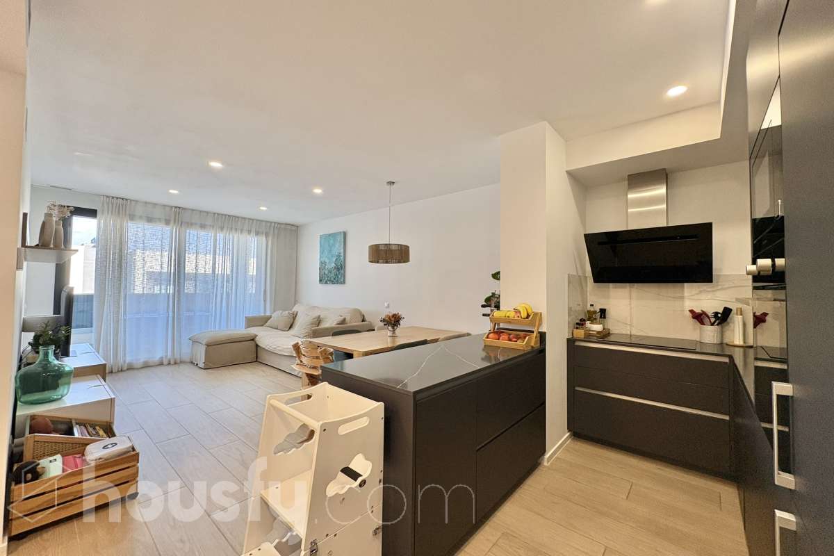 Piso en venta en Calle Francesc macia 4 17180,  Vilablareix-3