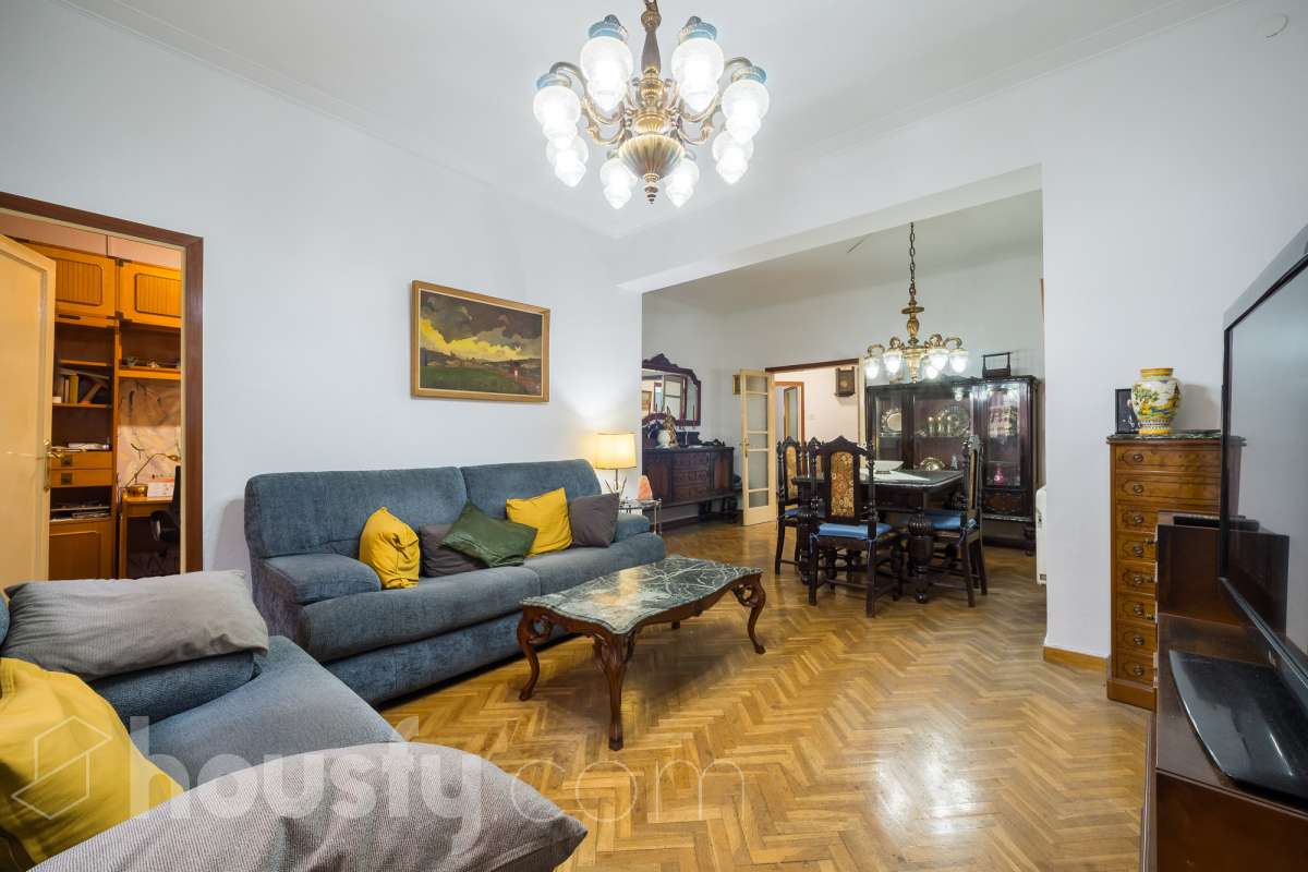 Piso en venta en Carrer de Padilla, Horta Guinardó, Barcelona-1