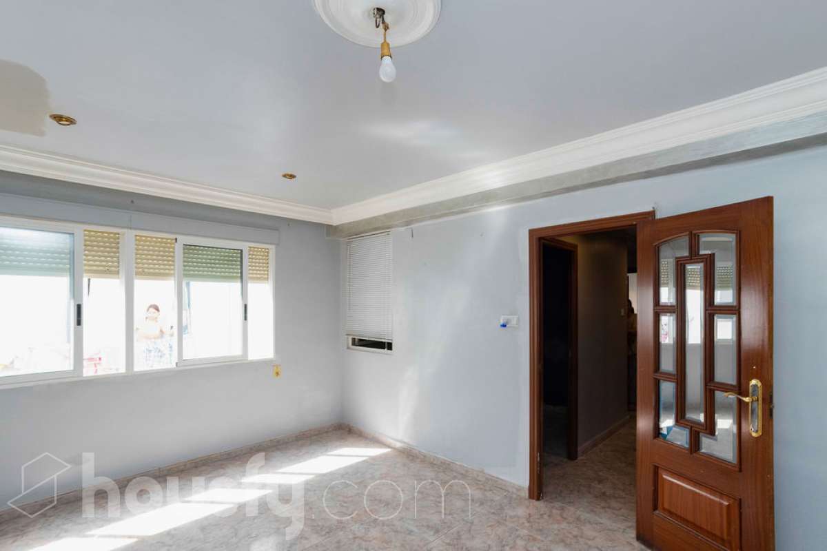 Piso en venta en Carrer Joaquim Sorolla,  Alcoy / Alcoi-1