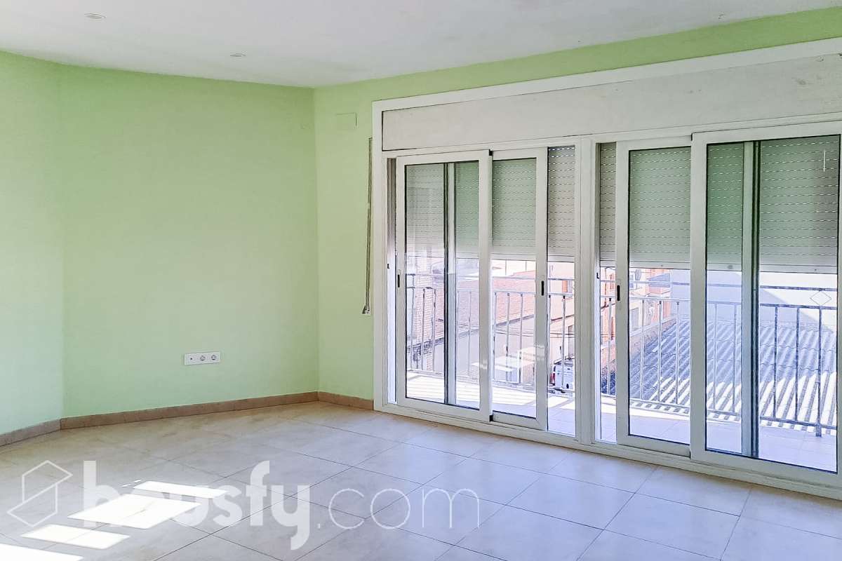Piso en venta en Calle Nostra sra de la merce,  Vilanova del Camí-1