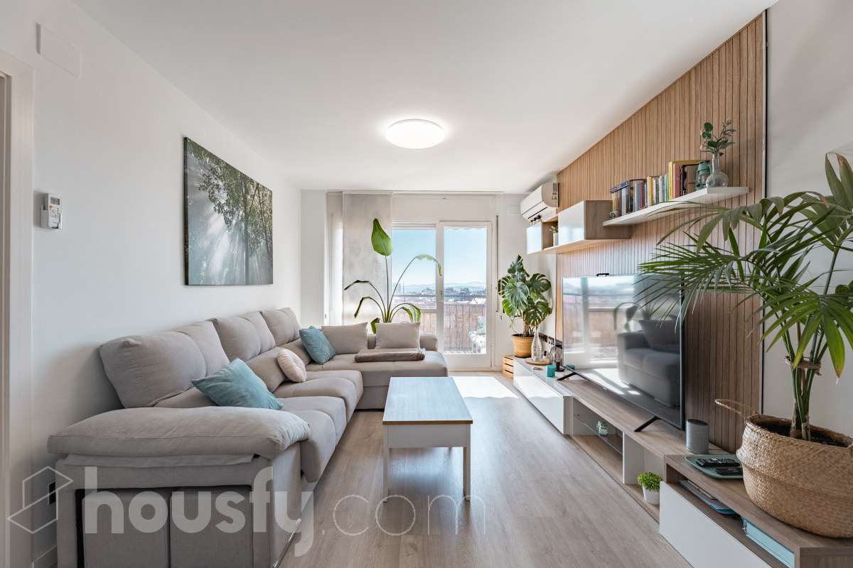 Piso en venta en Rambla Francesc macia, Nord-Est, Terrassa-0