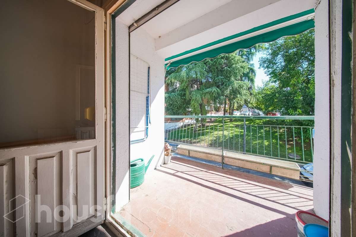 Piso en venta en Calle Caroli, Moncloa, Madrid-0
