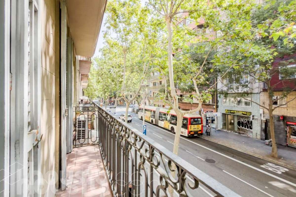 Piso en venta en Calle Industria, Eixample, Barcelona-1