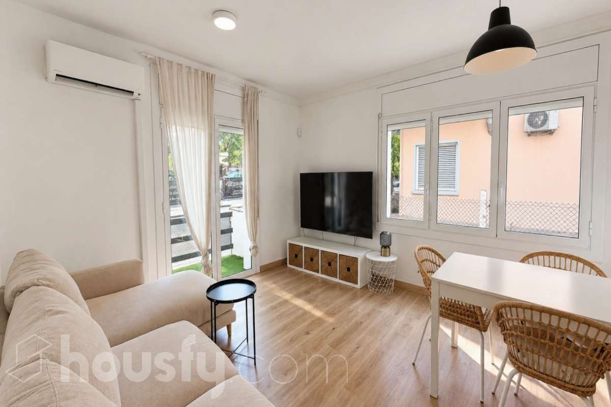 Piso en venta en Avenida Montilivi,  Girona-2